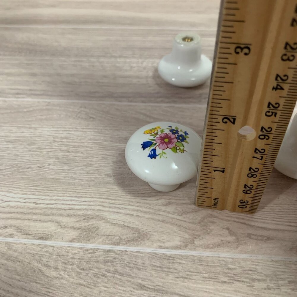 Vintage Porcelain Floral Cabinet drawer Pull Knobs Set of 8 No Screws - Picture 8 of 8